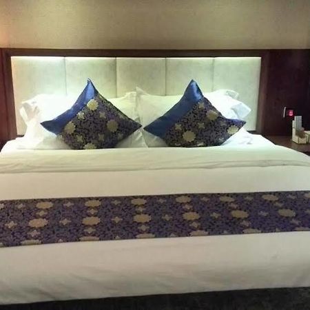 Liuzhou Sanjiangxian Dongxiangguo Hotel Экстерьер фото