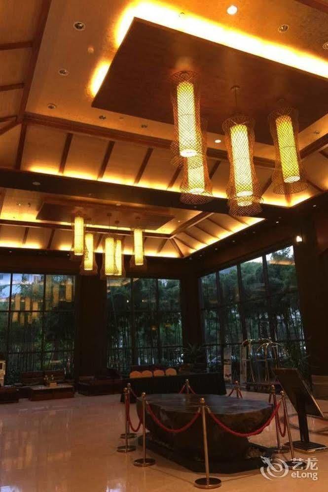 Liuzhou Sanjiangxian Dongxiangguo Hotel Экстерьер фото