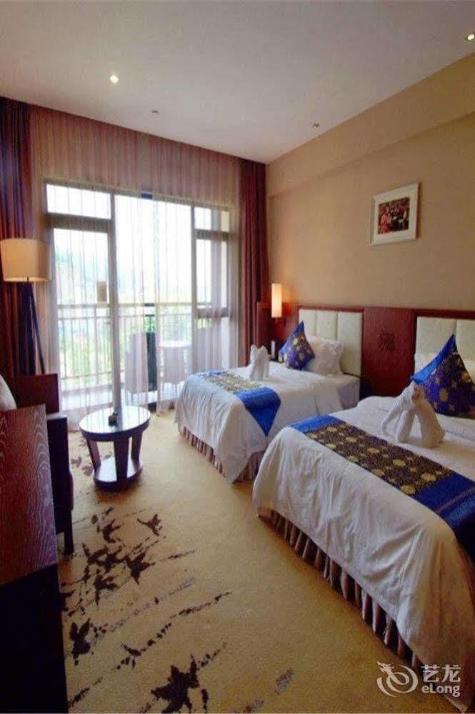 Liuzhou Sanjiangxian Dongxiangguo Hotel Экстерьер фото