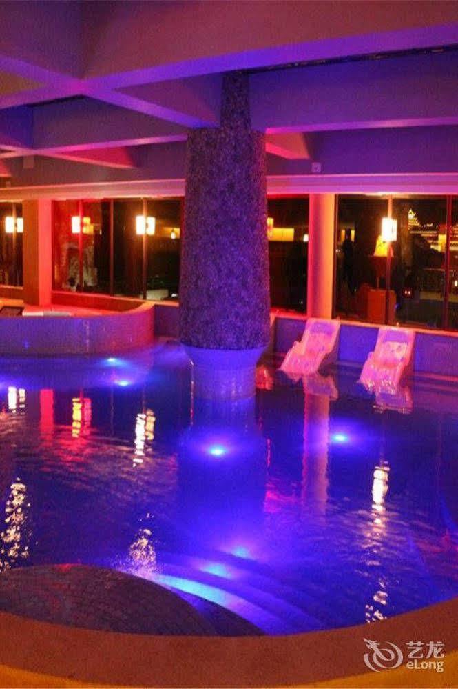 Liuzhou Sanjiangxian Dongxiangguo Hotel Экстерьер фото